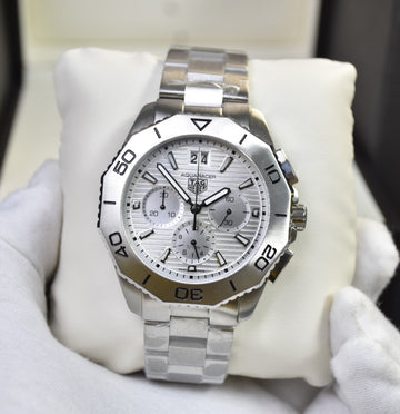 AQUARACER CHRONOGRAPH UPPER DATE SILVER WHITE