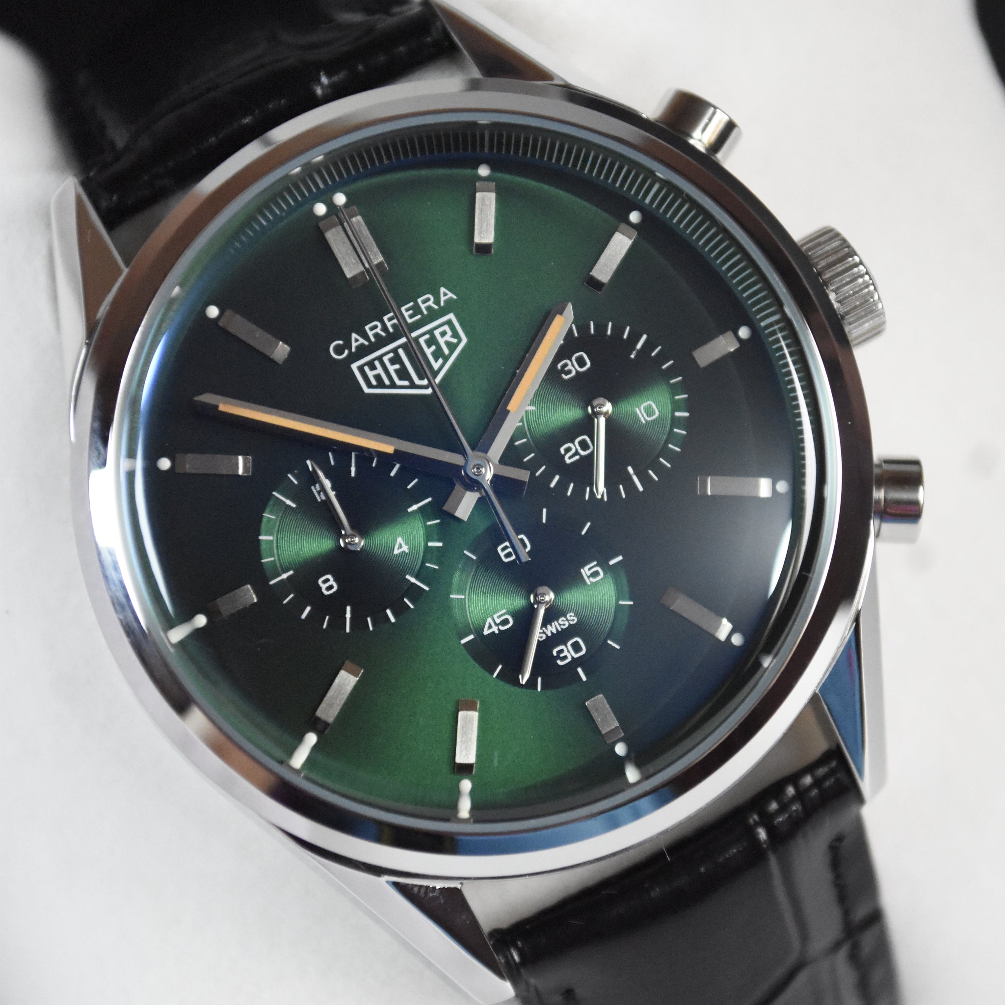 CARRERA 100METERS CHRONOGRAPH STRAP SILVER GREEN DAIL