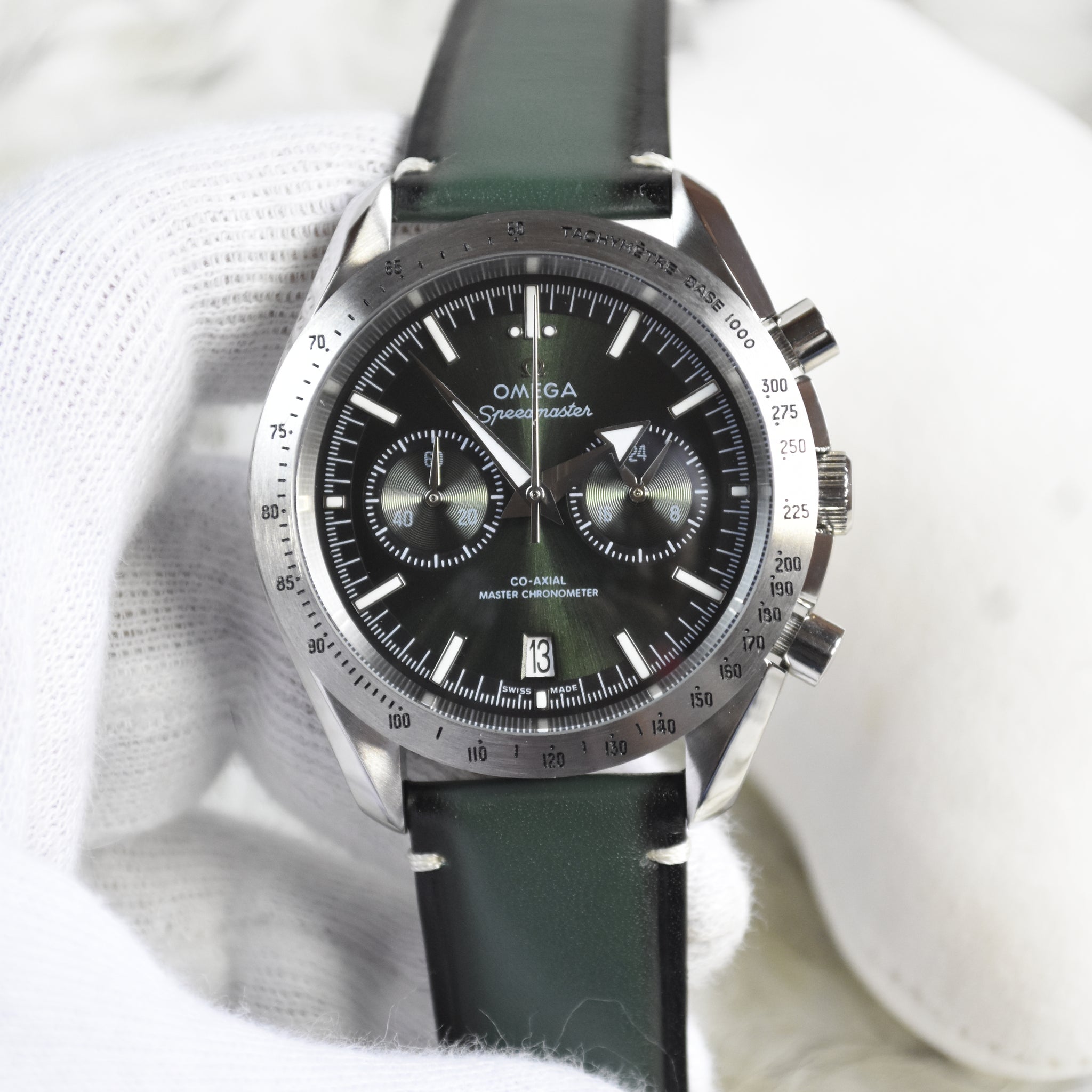 SPEEDMASTER CHRONOMETER STRAP SILVER GREEN DAIL