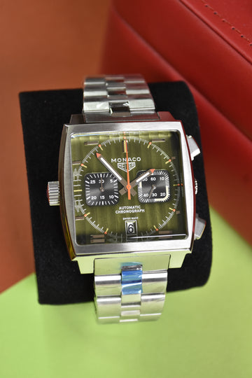 MONACO CHRONOGRAPH  SILVER OLIVE GREEN DAIL