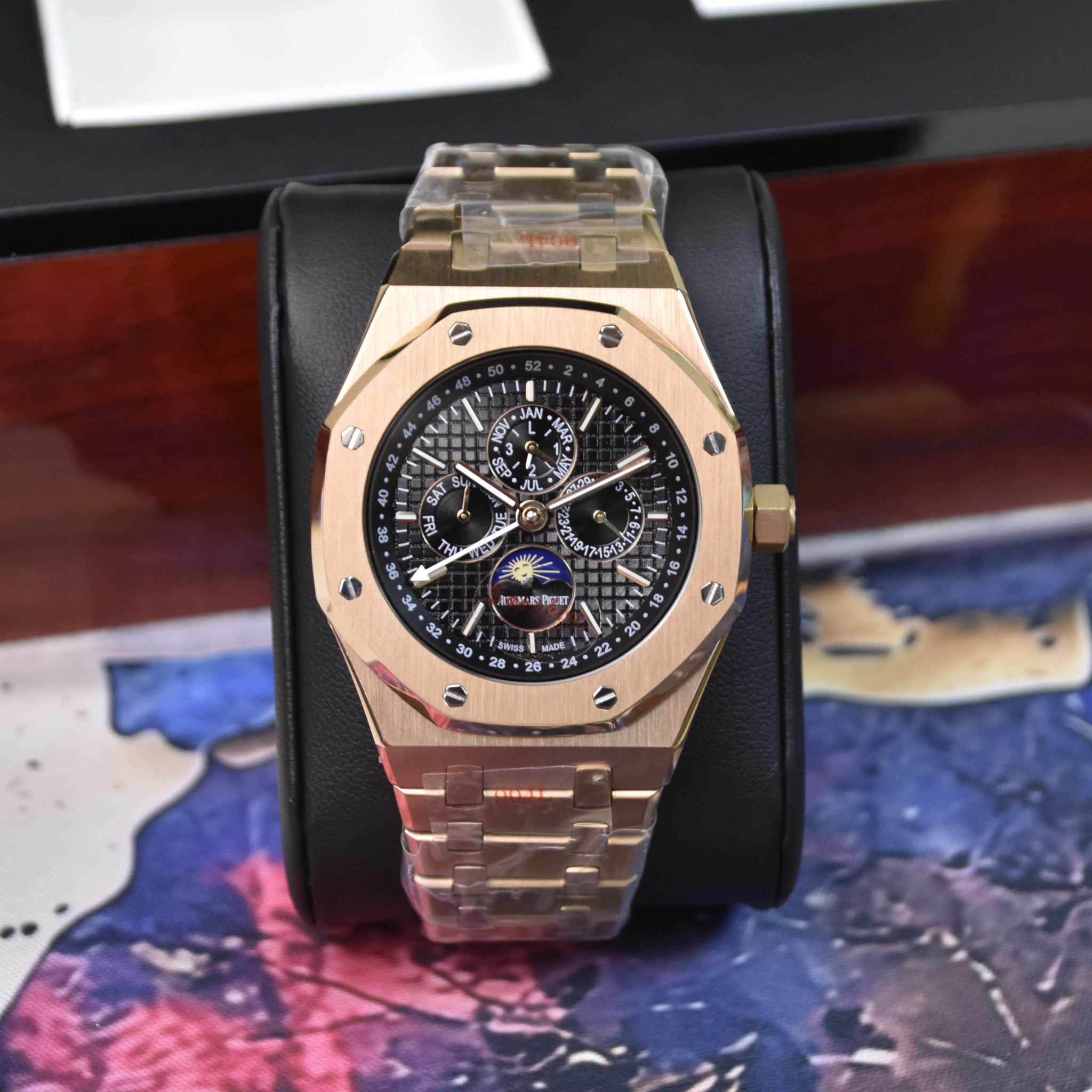 ROYAL OAK AUTO CALENDER PREPETUEL ROSE BLACK DIAL