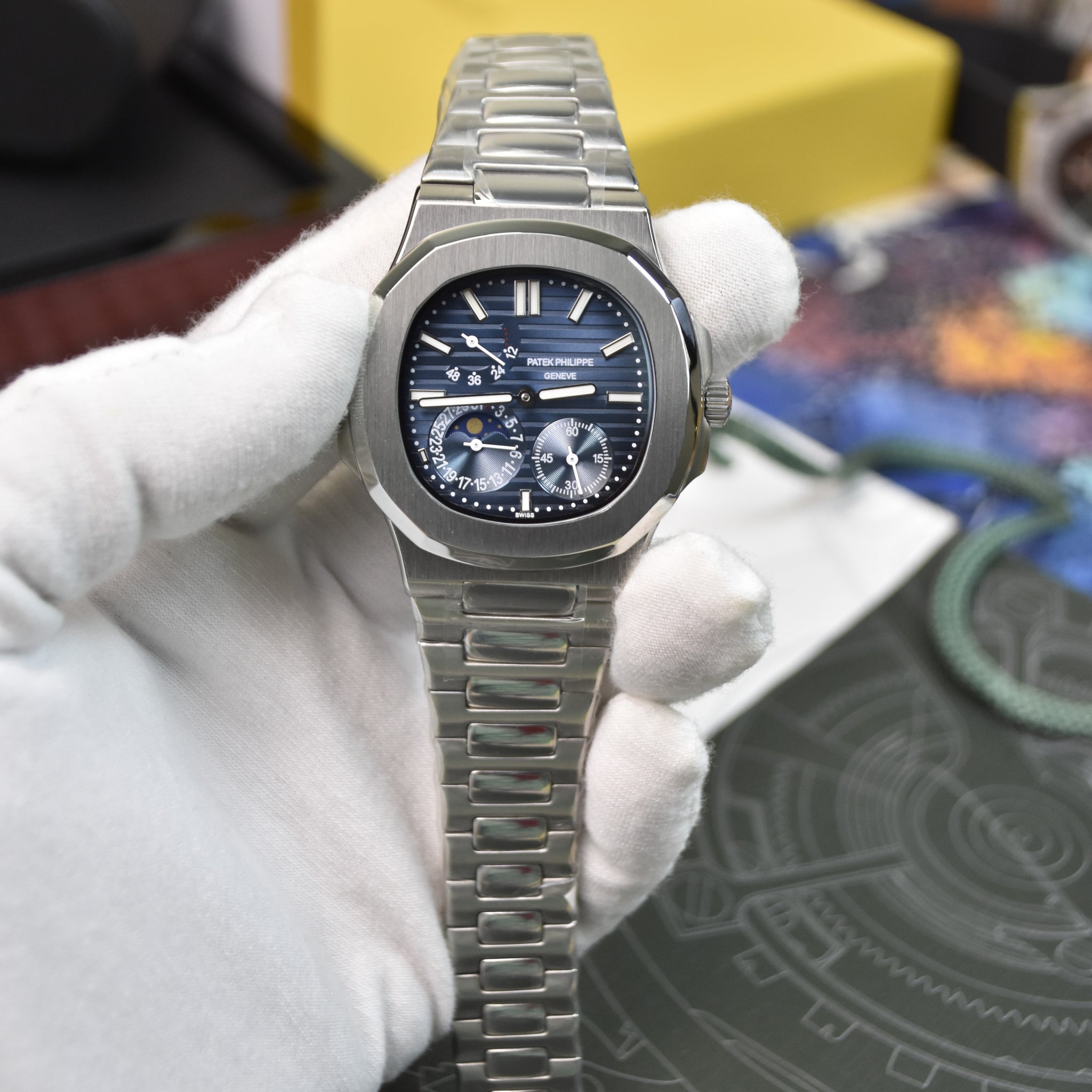 NAUTILIUS POWER RESERVE AUTO SILVER BLUE